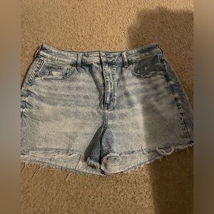 American Eagle Outfitters!